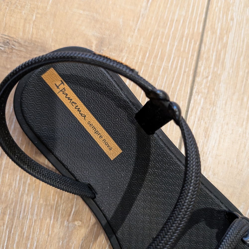 NWT IPANEMA Women's Black Sandals - Picture 3 of 6